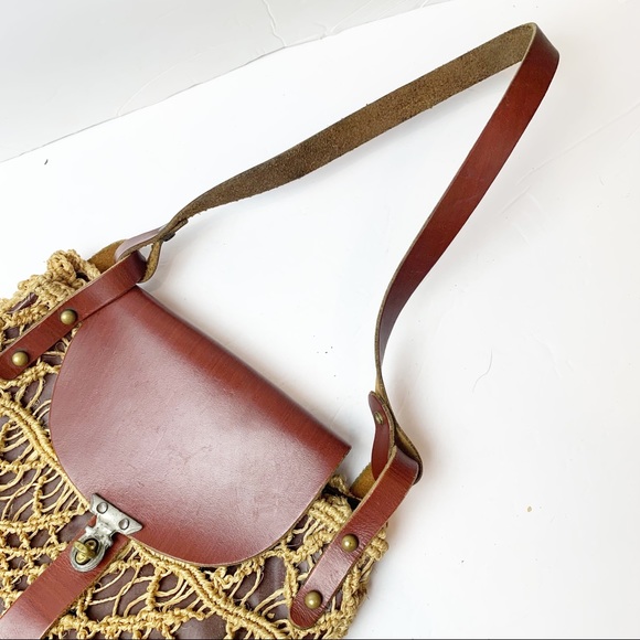 Vintage | 70's Boho Macrame Leather Bag - Picture 7 of 9